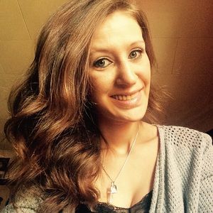 Meet your Posher, Kelly