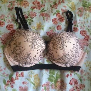 Victoria's Secret very sexy push up bra