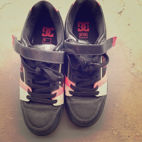 D&G Sneaker size 8.5