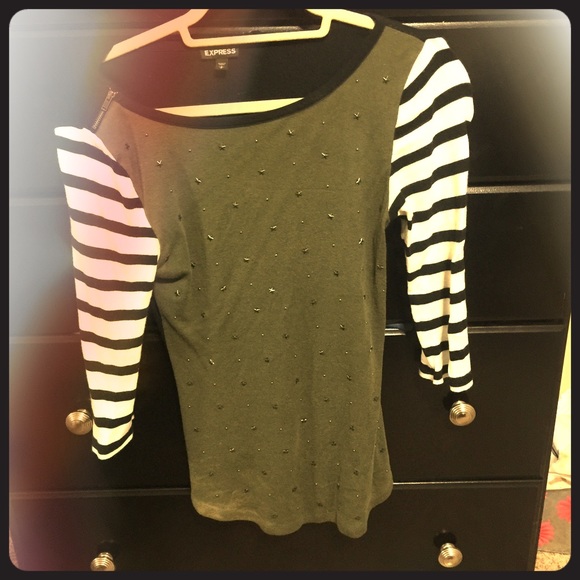 Long sleeve multi patterned top