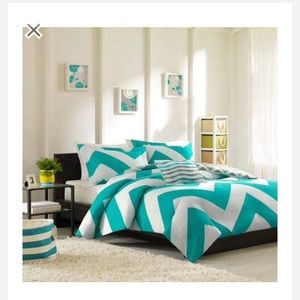 Comforter set