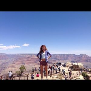 Meet your Posher, Nicole