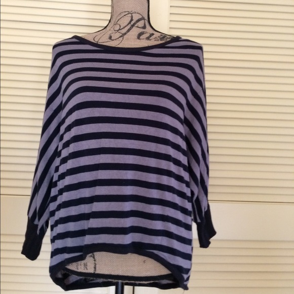 ❣FLASH FLASH SALE❣xhilaration Black & Grey  Top