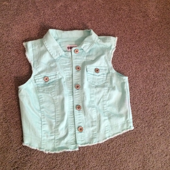 Cut off jean jacket