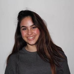 Meet your Posher, Kiana