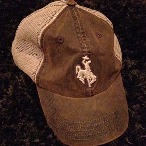 Wyoming Cowboys hat