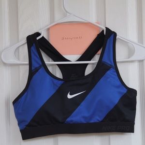 Nike Pro: Dri-fit Padded Sports Bra