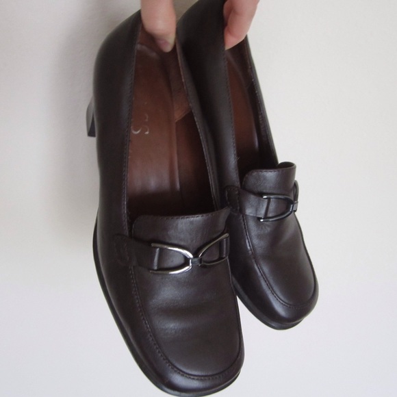 vintage mid heel leather loafers - Picture 2 of 6