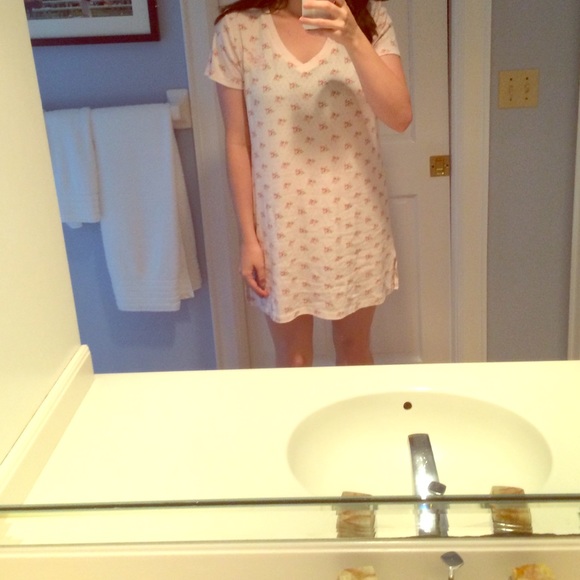 Ralph Lauren L pink and floral night gown NWOT 🌸