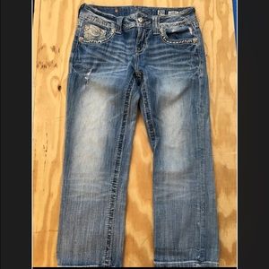 Miss Me Cuffed Capris