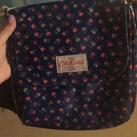 Cath Kidson London original cross body - Picture 1 of 4