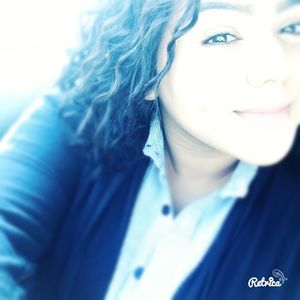 Meet your Posher, Dayanara