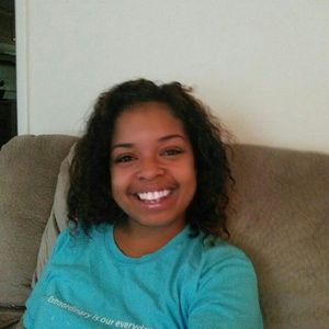 Meet your Posher, Latoya