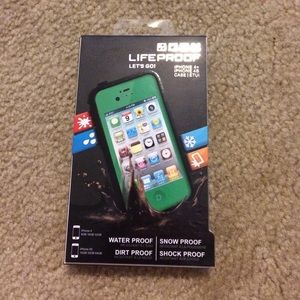 iPhone 4/4s Lifeproof💚