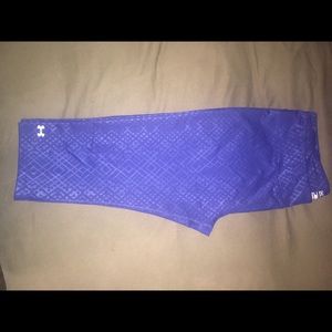 XL Under Armour capris