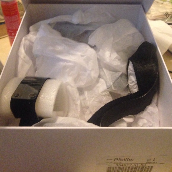 Brand 🆕 pony hair ankle-strap heels - Picture 2 of 4