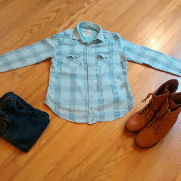 American Eagle plaid shirt