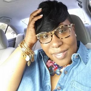 Meet your Posher, Faye