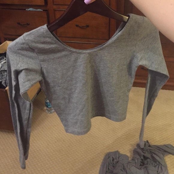 American Apparel Grey long sleeve S crop!