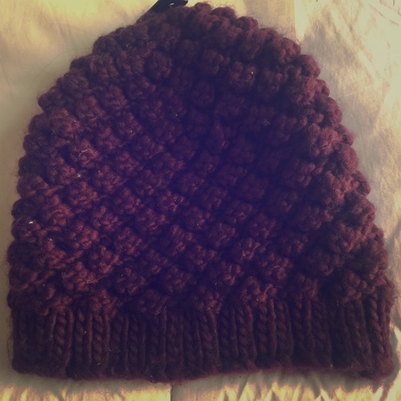 Burgendy Knitted Beanie❄️