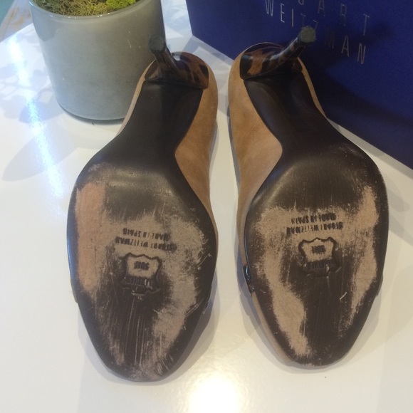 Stuart Weitzman peep toe suede pumps - Picture 4 of 4