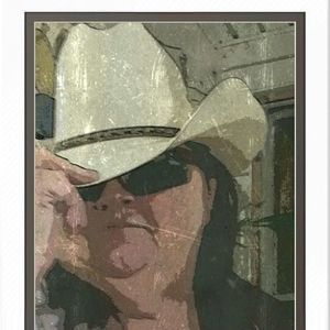 Meet your Posher, Debra