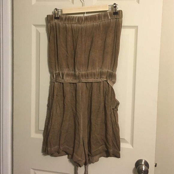 Short Romper - Picture 2 of 2