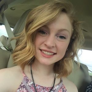 Meet your Posher, Brittney