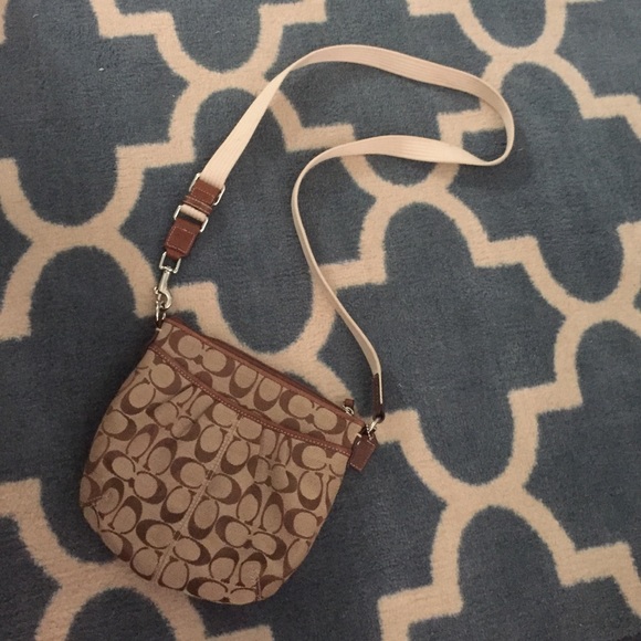 EUC Vintage Coach Monogram Crossbody