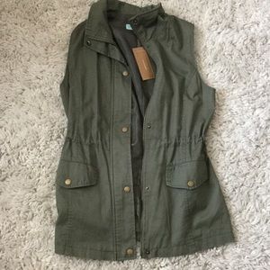 Brand New Olive Anorak Vest