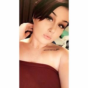 Meet your Posher, Bri