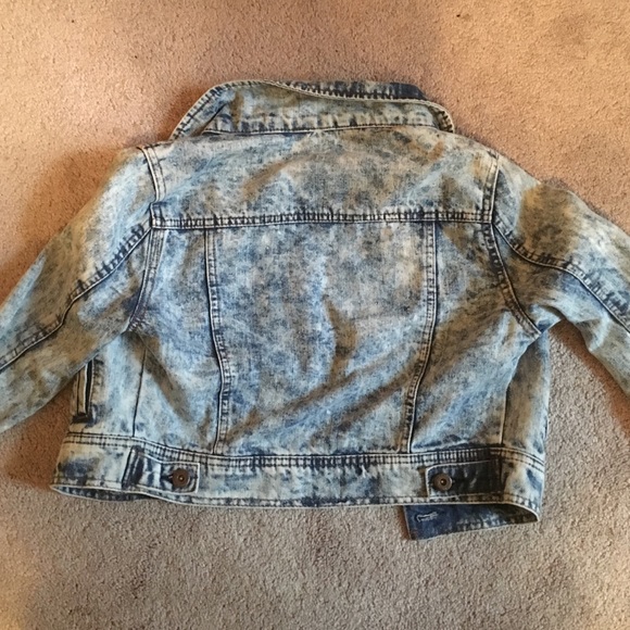 Jean jacket - Picture 2 of 2