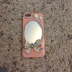 iPhone 5 cellphone case.