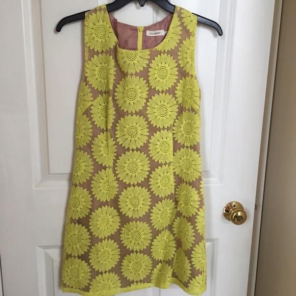 Dress - Picture 1 of 3