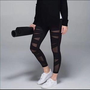 High Times Mesh Crop Lululemon