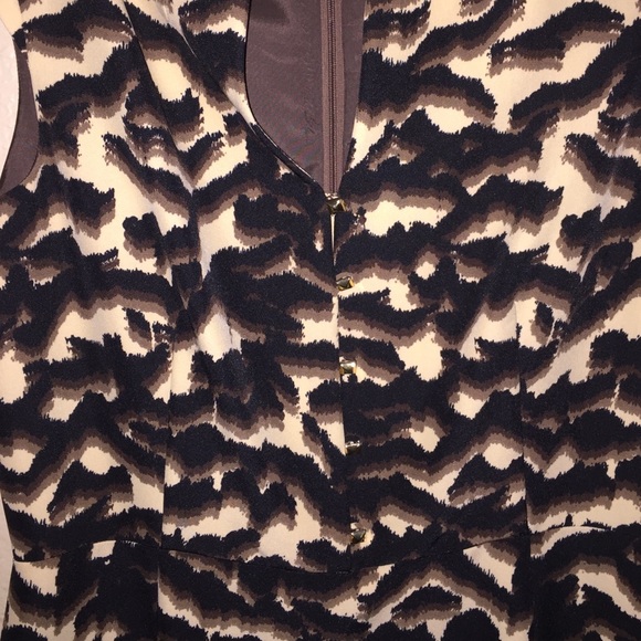 Dress - Picture 3 of 3