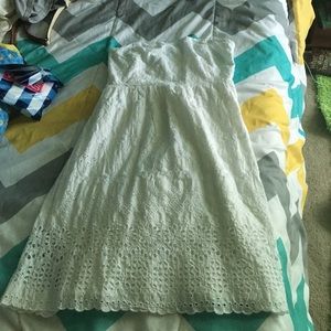 White eyelid strapless sun dress!