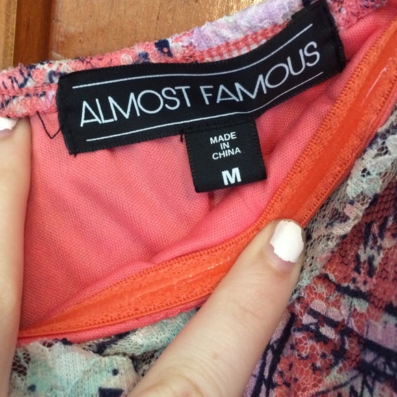 Tribal print strapless top - Picture 2 of 3