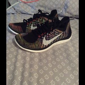 WMNS Nike Free 4.0. Flyknit