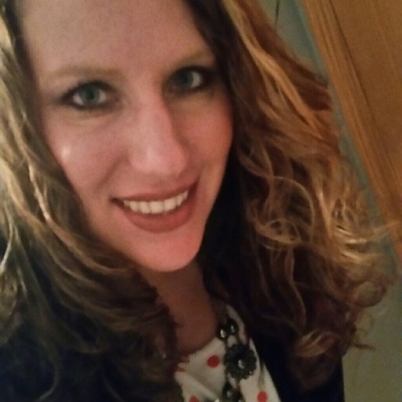 Meet your Posher, Rachelle