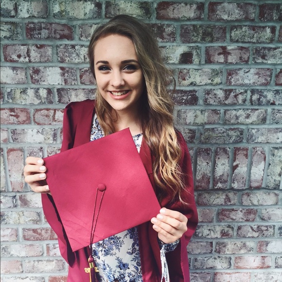 Meet your Posher, Savannah