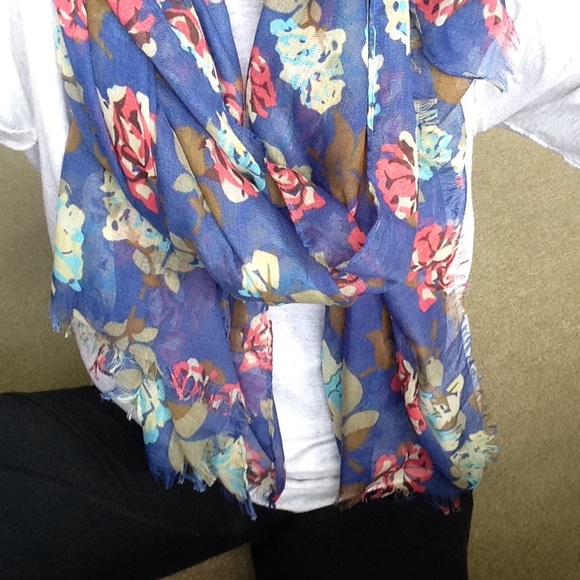 Vintage Flower Scarf