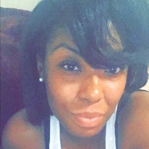 Meet your Posher, Keshia