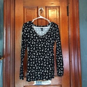 Black and white cross top