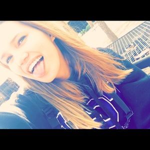 Meet your Posher, Emma