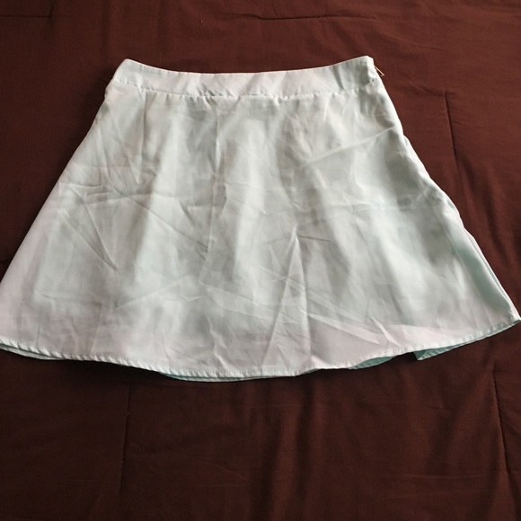 New Never Worn Girly and Fun Aqua Skirt