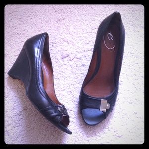 Super comfortable black wedge peep toe!