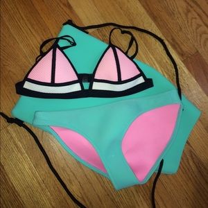 REAL TRINAGL SWIMSUIT