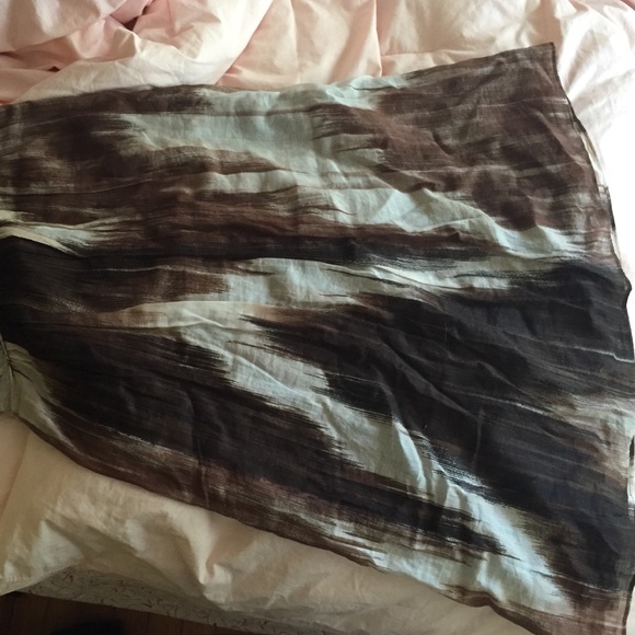 Brown and white mesh top dress - Picture 2 of 4