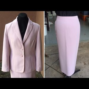 Apostrophe Woman's Suit